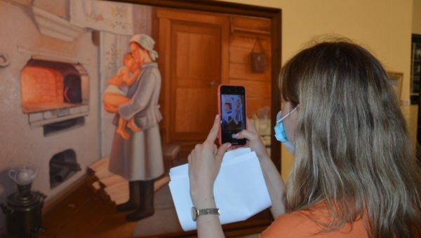 Карусели и музеи встретили первых хабаровчан после перерыва Карусели и музеи встретили первых хабаровчан после перерыва