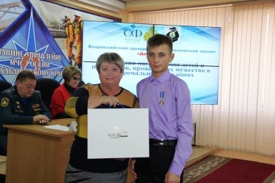 Итоги дня:  койки для ковидных, 100 дней Дегтярева,  подросток-герой