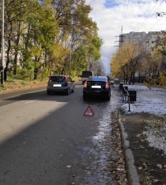 С разницей в пять минут сбили двух человек на улице Джамбула в Хабаровске