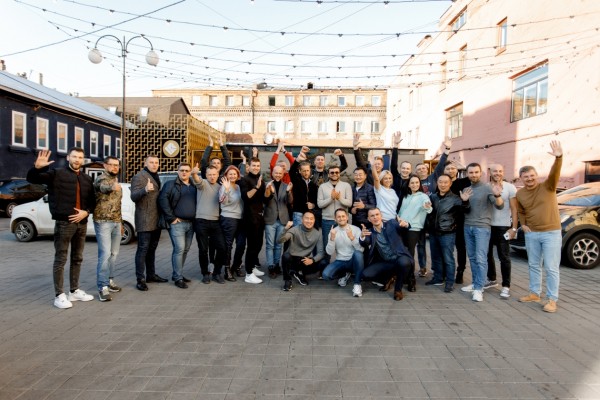 Клуб предпринимателей ДВ: в гостях Евгений Черняк, иммерсивный концерт и не только