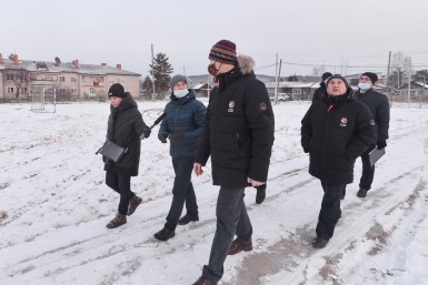 Итоги дня: высотки наступают, Чумикан закрыт, безвкусные ларьки и активные эворонцы