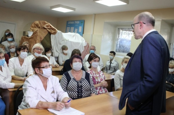 Политическая неделя: "передасты" в Закдуме, новички на выборах в ГД и ротации в Минприроды