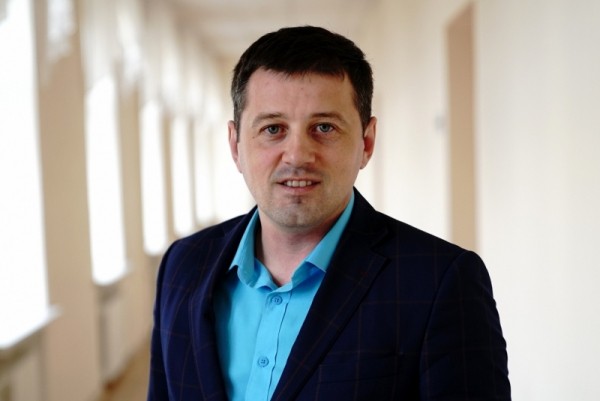 Политическая неделя: арест за ароматизатор, 9 претендентов на выборы и лекарства в районах