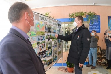 Итоги дня: сбили пешехода, экспресс-тесты, победа хоккеистов, циклон и "болевые точки"