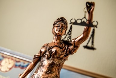 Итоги дня: беспокойный Аян, старт вакцинации, тигр на трассе