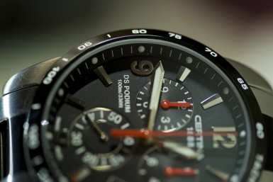 Итоги дня: +339, начало вакцинации, часы Фургала, новый срок за ТЦ и нашумевший комплекс