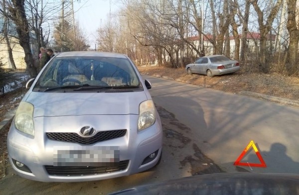 Молодого человека и школьницу сбили в Хабаровске