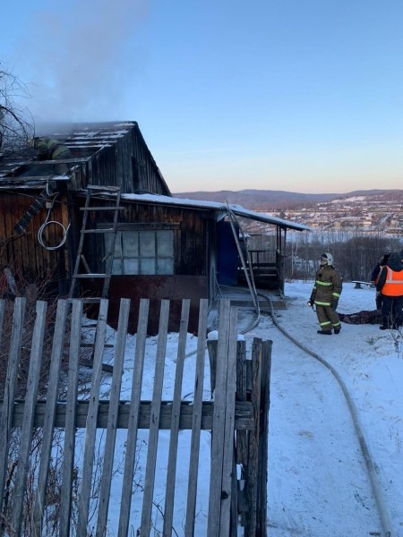 Тела двух человек нашли на месте пожара в Комсомольском районе
