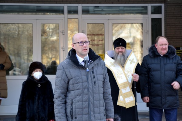 Краевому перинатальному центру в Хабаровске присвоено имя профессора Григория Постола