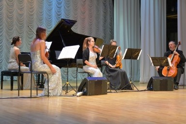 Итоги дня: +303, мороз и солнце, коньки, рыбалка, снегопад, ледяная лапша и магнитные бури