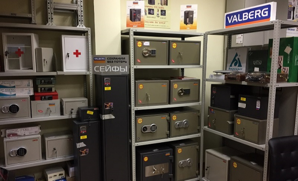 Пространство для работы: интернет-магазин офисной мебели МАРКС