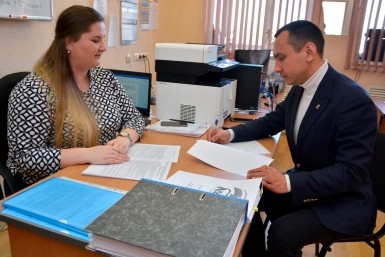 Итоги дня: ребенок под колесами, полыхал "Пивной дом", серьезно пострадал байкер