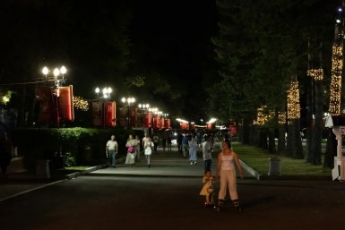 Итоги дня: крупный пожар, отремонтировали дорогу, устранили аварию и шесть кандидатов