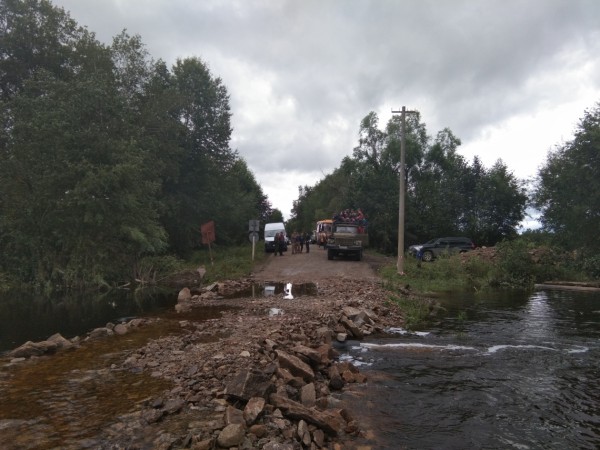 Спасатели пришли на помощь жителям "отрезанных" поселков Верхнебуреинского района