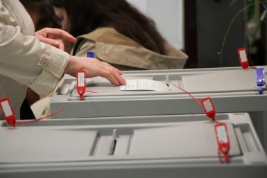 Итоги дня: беспартийные за бортом, москвичей покусали цены, сняли главу Бикина и новая ГЭС