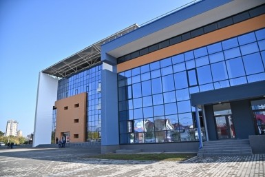 Итоги дня: падение ребенка, бегом от медведя, дорожный лихач и комариное озеро с запахом