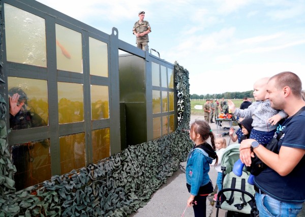 "Вальс на Т-80" и "мазурка на БМП-2": в Хабаровском крае завершился форум "Армия-2021"