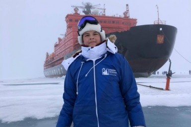 Итоги дня: школьник в Арктике, паводок в Комсомольске-на-Амуре, лучший таксист