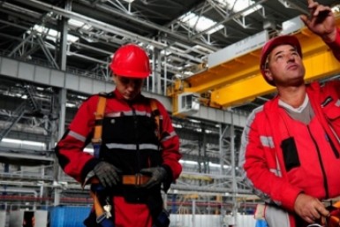 Итоги дня: протащил полицейского на авто, защита Корсаково-2, тепло возвращается Итоги дня: протащил полицейского на авто, защита Корсаково-2, тепло возвращается