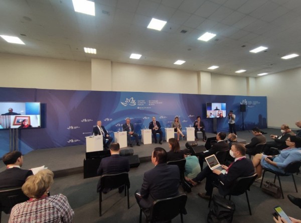 Во Владивостоке стартовал шестой Восточный экономический форум