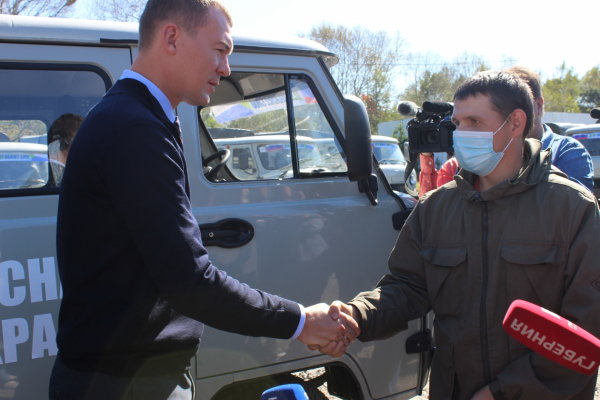 Хабаровский край лучше многих справился с обновлением пожарной техники - Михаил Дегтярев