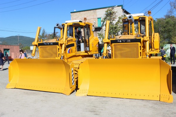 Хабаровский край лучше многих справился с обновлением пожарной техники - Михаил Дегтярев