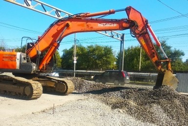 Итоги дня: смертельное ДТП,  задавили инспектора, падение с качели и победа "Амура"