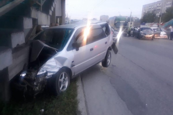 Массовое ДТП на проспекте 60-летия Октября в Хабаровске, подробности