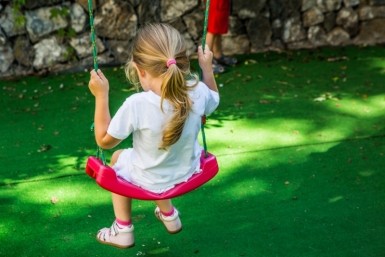 Итоги дня: смертельное ДТП,  задавили инспектора, падение с качели и победа "Амура"