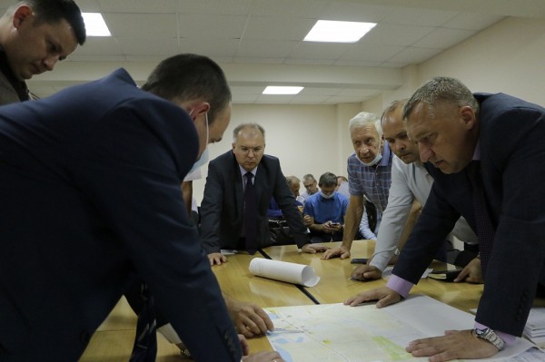 Аварийный участок на улице Павла Морозова в Хабаровске немного сузят и выставят пост ГИБДД