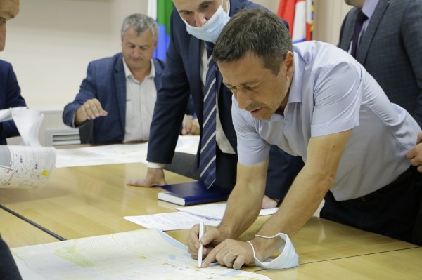 Аварийный участок на улице Павла Морозова в Хабаровске немного сузят и выставят пост ГИБДД