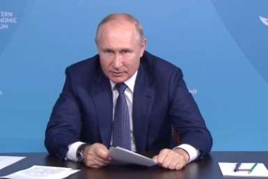 Как рассказывать молодежи о преступлениях против человечества обсудили в Хабаровске