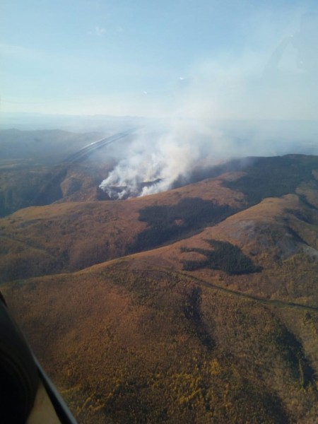 Мощный таежный пожар на Мяо-Чан в Хабаровском крае локализован, но пока не потушен