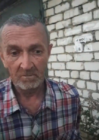 Босой, голодный и замученный: в Хабаровске ищут родных брошенного у гаражей мужчины