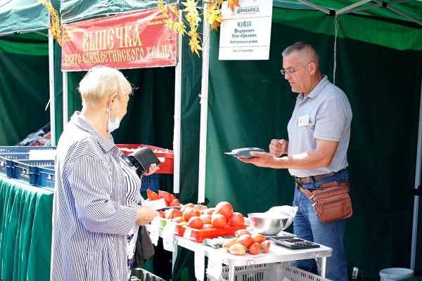Новую сельскохозяйственную ярмарку открыли в Хабаровске