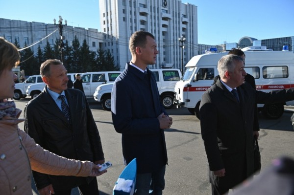 Новый автотранспорт для учреждений здравоохранения передали в районы Хабаровского края