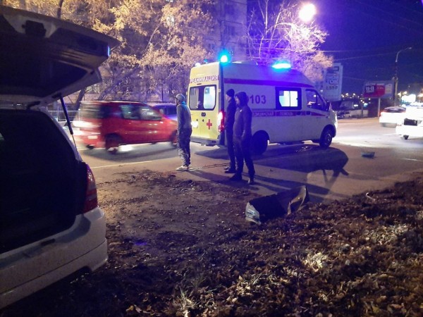 Разбудили весь район: жуткое ДТП с двумя пострадавшими случилось ночью в Хабаровске Разбудили весь район: жуткое ДТП с двумя пострадавшими случилось ночью в Хабаровске