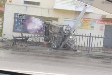 Итоги дня: въехал в дом на машине, пожар в магазине, браконьеров поймали с поличным