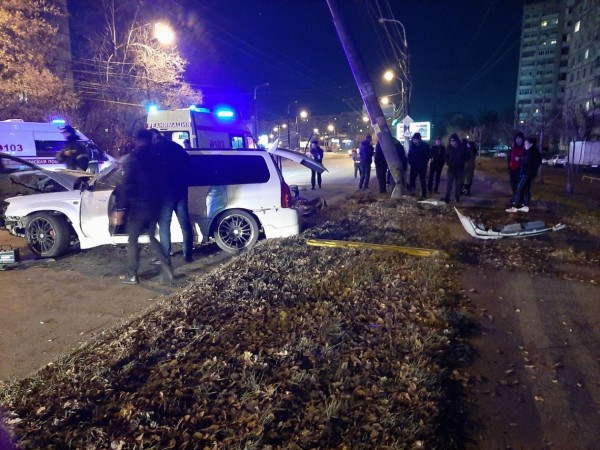 Разбудили весь район: жуткое ДТП с двумя пострадавшими случилось ночью в Хабаровске Разбудили весь район: жуткое ДТП с двумя пострадавшими случилось ночью в Хабаровске