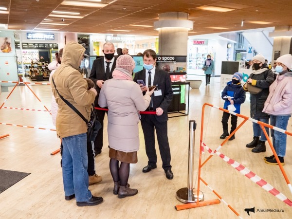 Суббота 13-е. Первый день с QR-кодом в Хабаровске