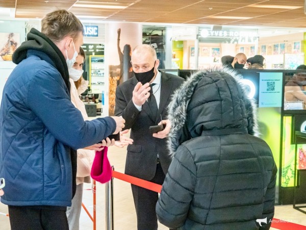 Суббота 13-е. Первый день с QR-кодом в Хабаровске