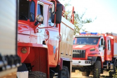 Итоги дня: отвлекся на звонок и сбил женщину, загорелся автосервис и не вернулся с рыбалки