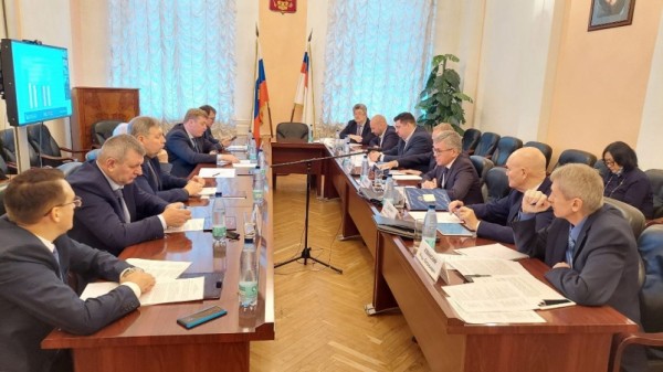 Наука в Арктике и "квотные" вопросы: ОС при Росрыболовстве усиливает общественный контроль