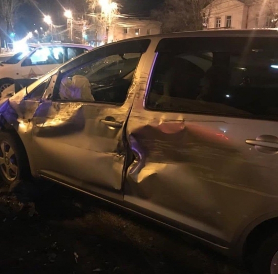 Массовое ДТП в Хабаровске: пьяный за рулем разбил пять машин