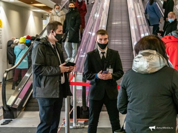 Суббота 13-е. Первый день с QR-кодом в Хабаровске