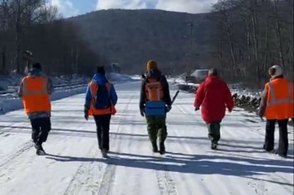 Отрабатываем даже самые невероятные версии &ndash; волонтеры о поисках пропавшего геолога