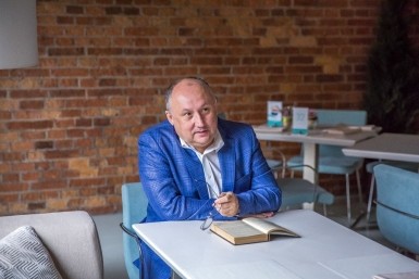 Итоги дня: снежный буран, замерзшие насмерть голуби, закрытие федеральных трасс