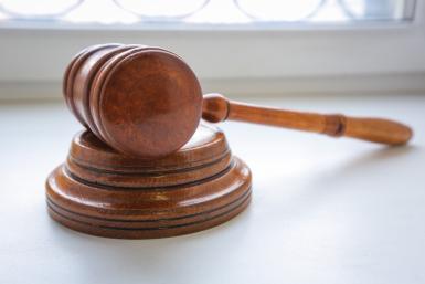 Итоги дня: страсти старателей, массовая гибель осетра и чиновник-коррупционер Итоги дня: страсти старателей, массовая гибель осетра и чиновник-коррупционер