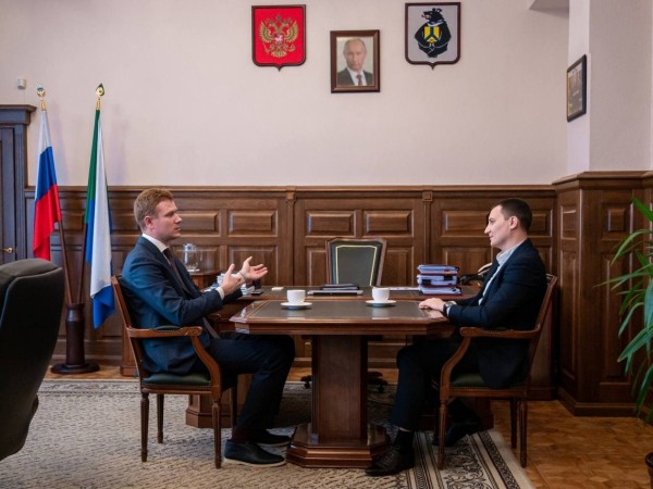 Губернатор, он над партиями - Александр Никитин о возможном вступлении в ЕР