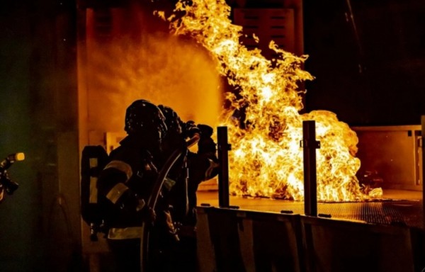 Ликвидирован пожар в дачном доме в Хабаровске - есть погибший